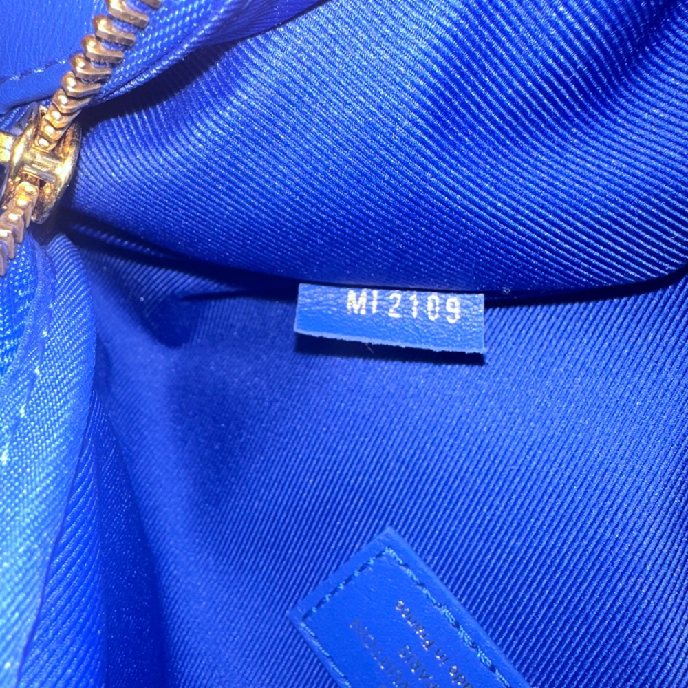 Louis Vuitton Vibrant Blue Quilted Crossbody Bag - Picture 6 of 6
